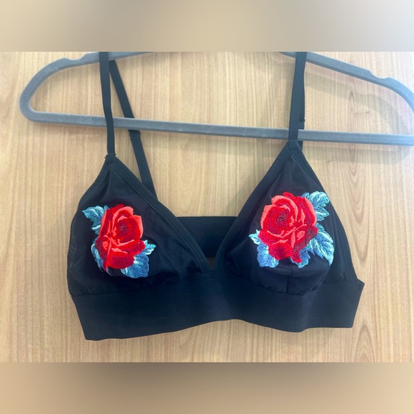 Victoria Secret Bralette - Black Embroidered Red Roses Triangle Bra / Size: L - Picture 2 of 9